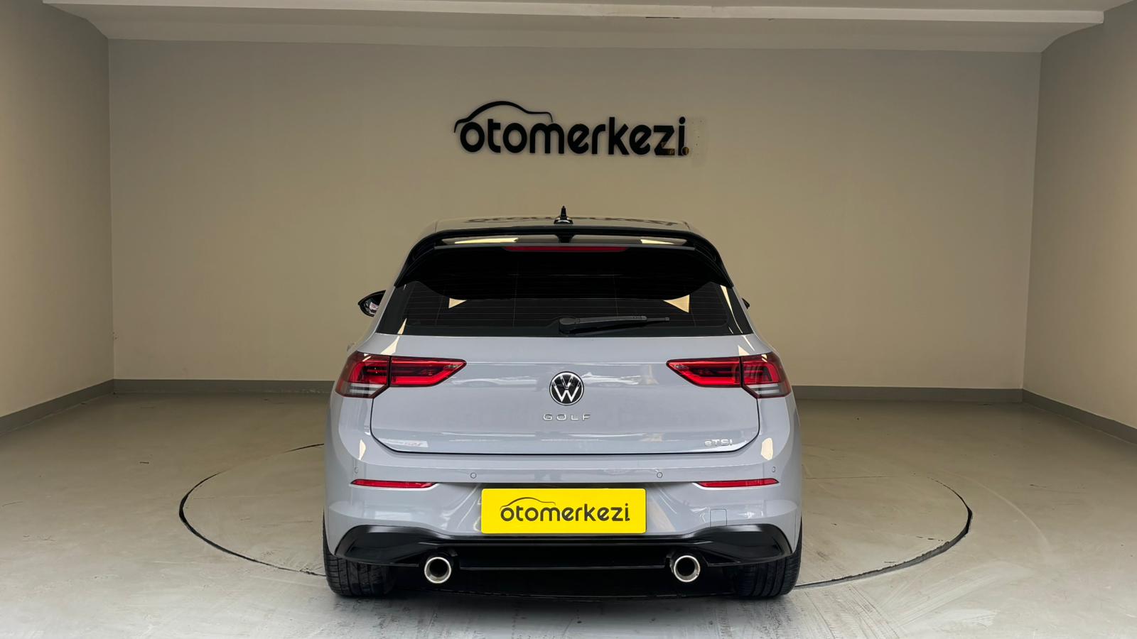 VOLKSWAGEN GOLF 16